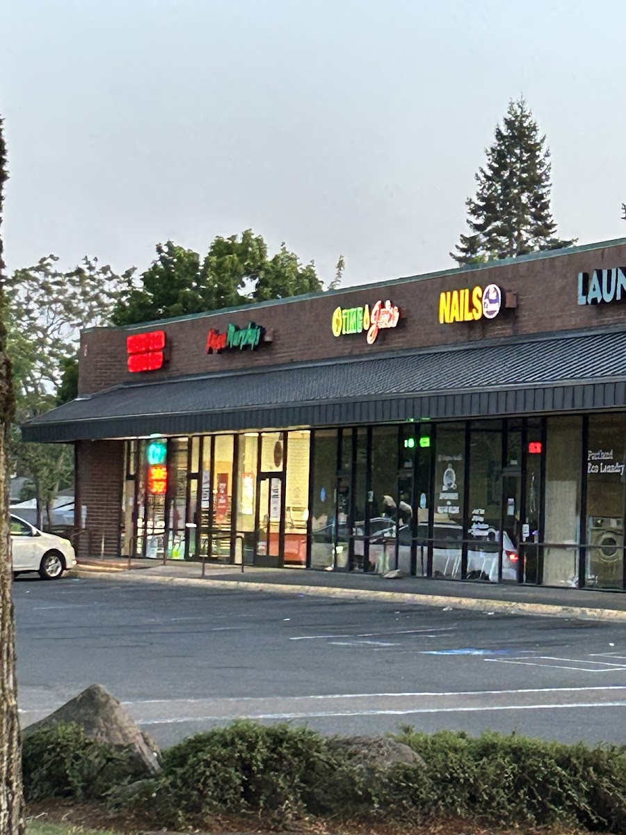 SHAGGY'S DEN SMOKE SHOP